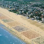 Colorful Flat With Shared Pool Bibione