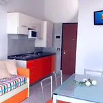 Appartamento Colorful Flat With Shared Pool Bibione