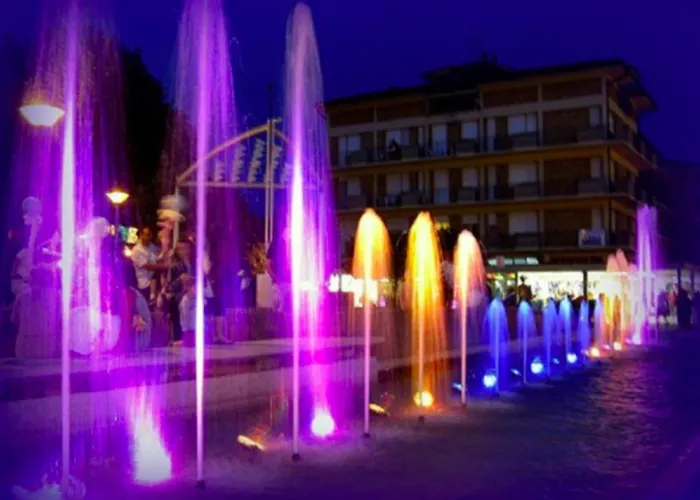 شقة Colorful Flat With Shared Pool