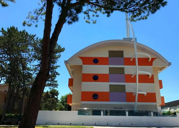 شقة Colorful Flat With Shared Pool