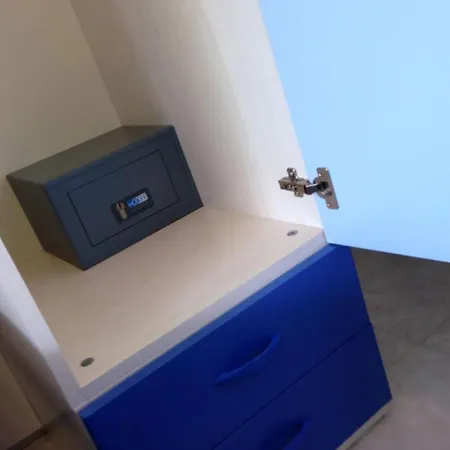 아파트 Colorful Flat With Shared Pool *