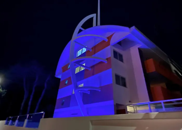 Colorful Flat With Shared Pool Bibione